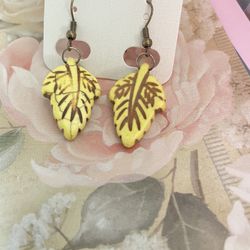 New Handmade Yellow Leaves Beaded Earrings Jewelry