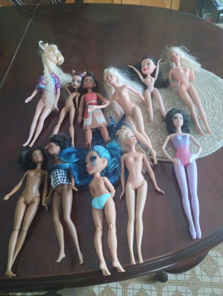 Barbie Dolls. Free