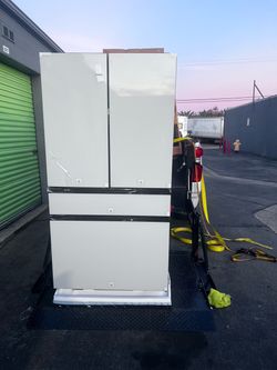 Bespoke 36 in. 29 cu. ft. Standard Depth 4-Door French Door Smart Refrigerator in White Glass with Beverage Center