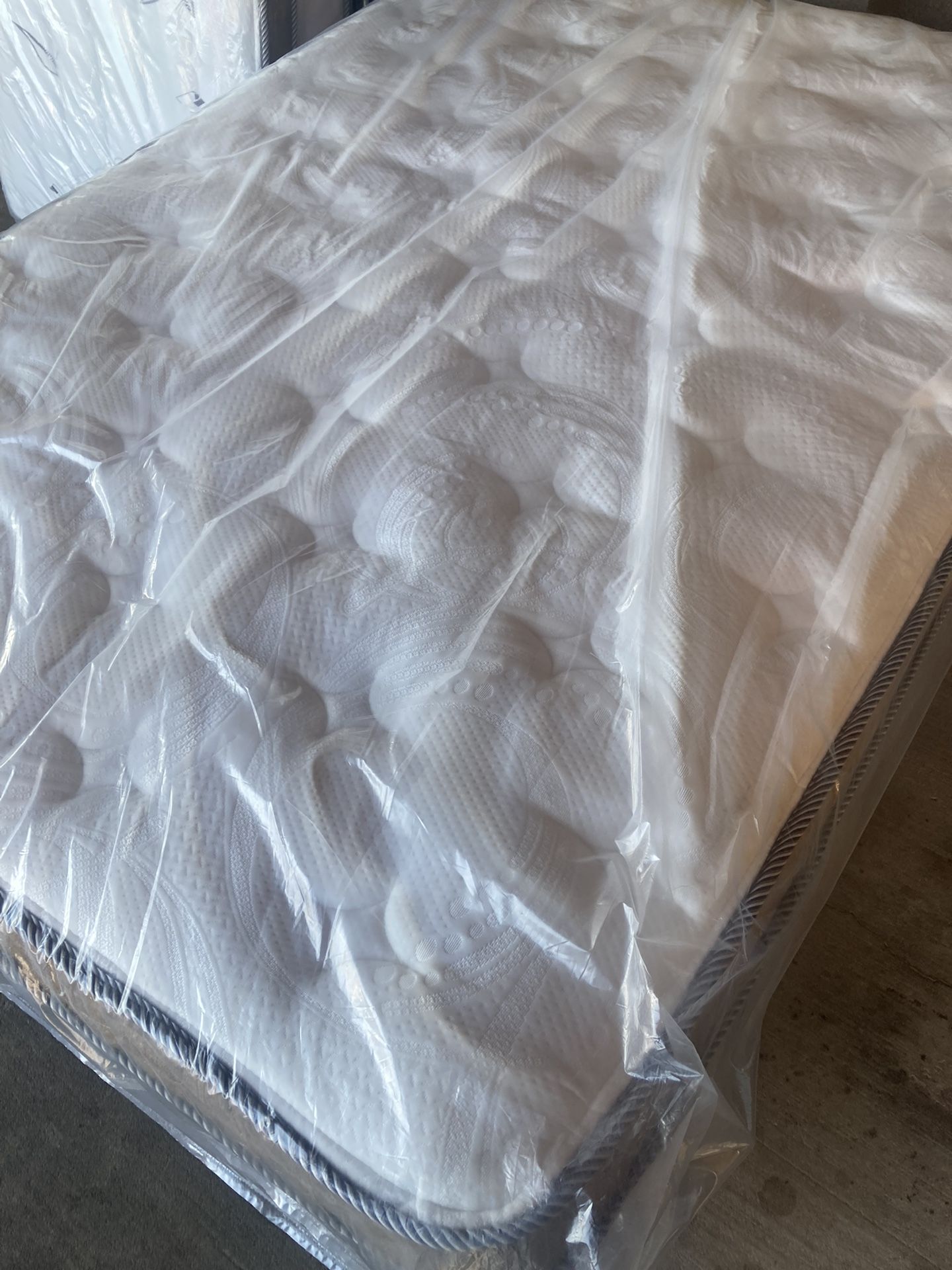 New Full Size Mattress With Box And Bed Frame 