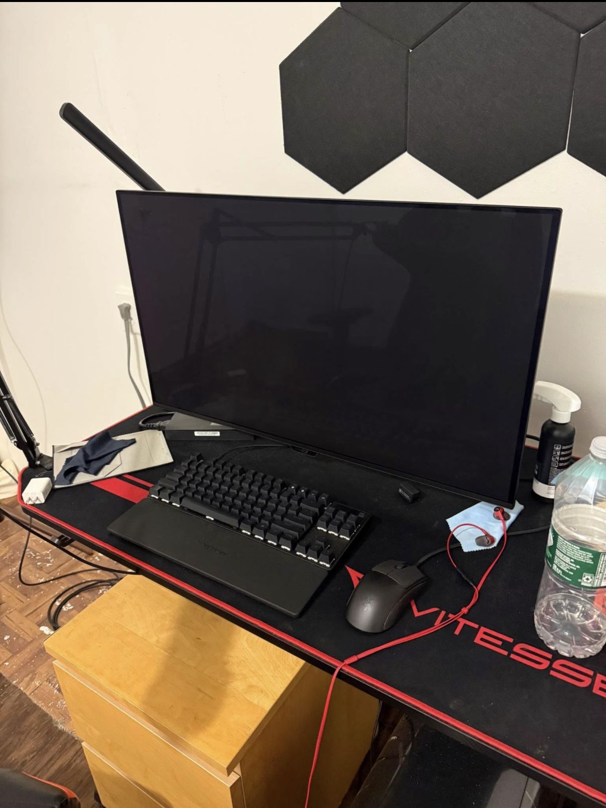 ENTIRE GAMING SETUP PRICE NEGOTIABLE (NO CASHIER CHECK)