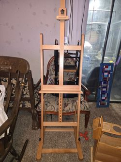 Wooden easel
