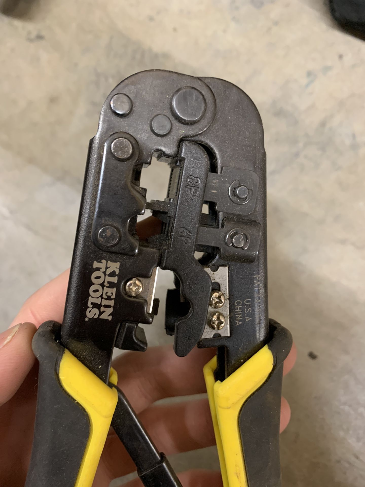 KLEIN TOOLS Crimper and Connector Kit For BNC/F Connectors/RCA, RG59