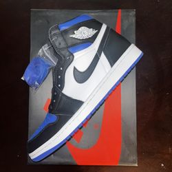 Jordan 1 Retro High “Royal Toe”