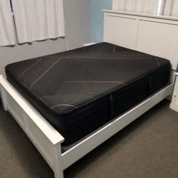 King Size Beautyrest Black C-Class Mattress, 12” Extra Firm, Factory-sealed, direct from manufacturer, same-day delivery available.