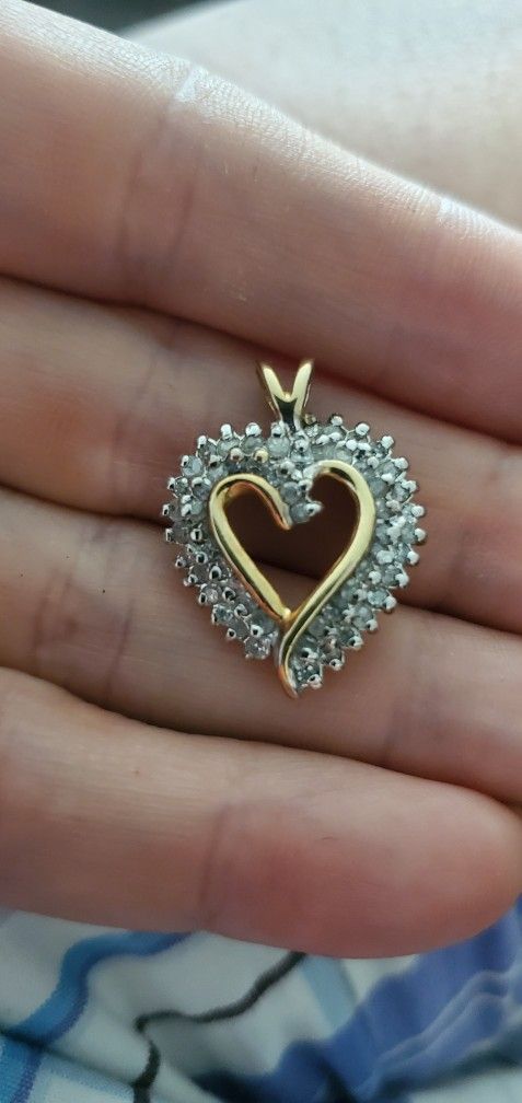 10k Gold Diamond Pendant