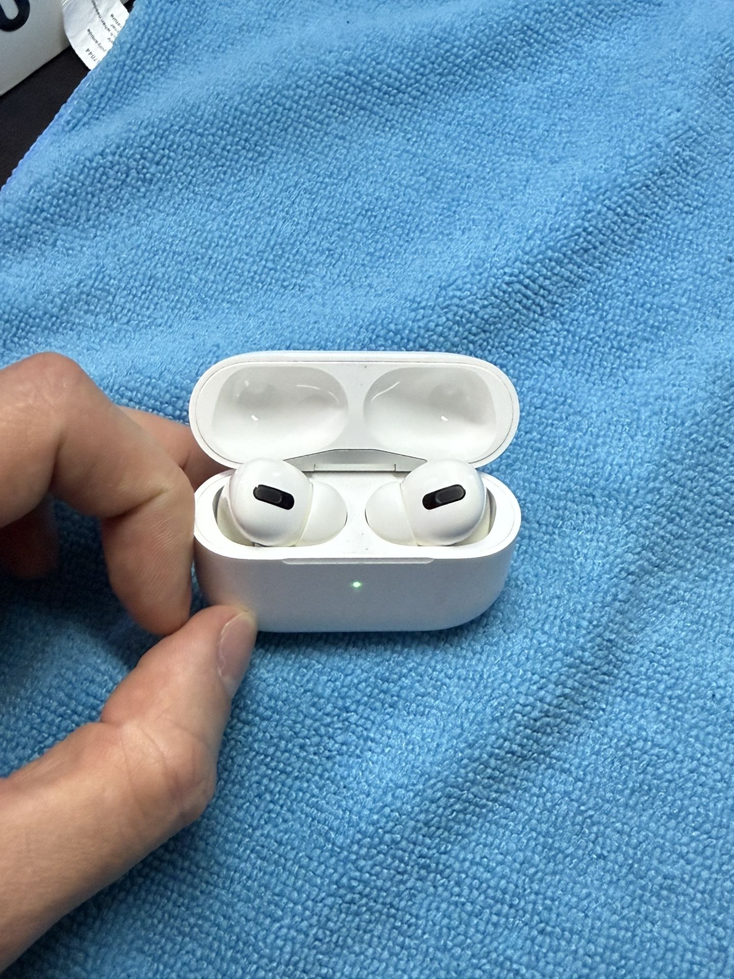 NEW PRICE!!  ORIGINAL Apple AirPods Pro 1st Gen