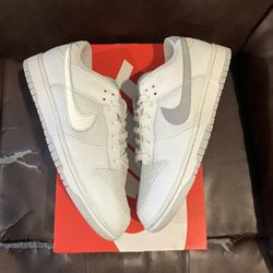 Nike Dunk Low Summit White Size 10.5