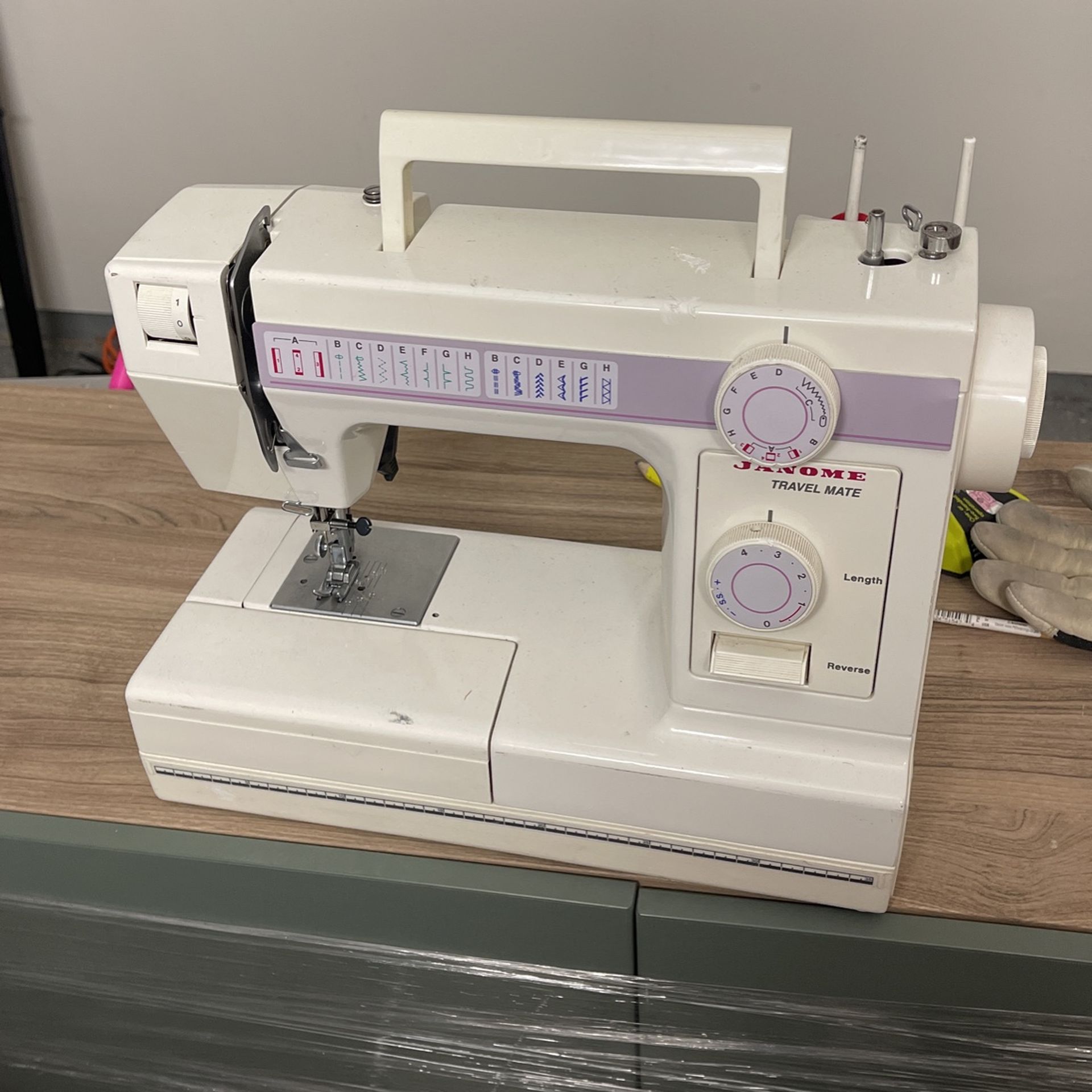 Janome Travel Mate Sewing Machine Model 4612