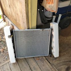 1997 JEEPNGRAND CHEROKEE RADIATOR
