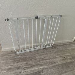 Regalo Baby Gate Or Child Safety Gate