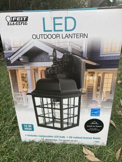 Led outdoor lantern