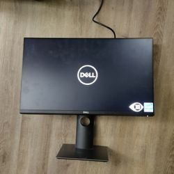 Dell 24' Flat Panel Monitor (Model: P2419H) For Sale 