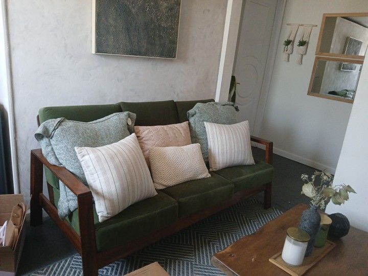 Sofa And Coffe Table
