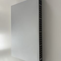 Ubiquiti Unifi USW-48-PoE Ethernet Switch
