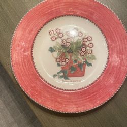 Wedgwood Sarah’s Garden 8” Plates. Set Of 4. 