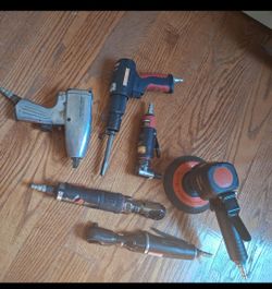 Lot of Craftsman air tools