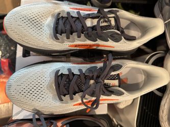 Brooks Ghost