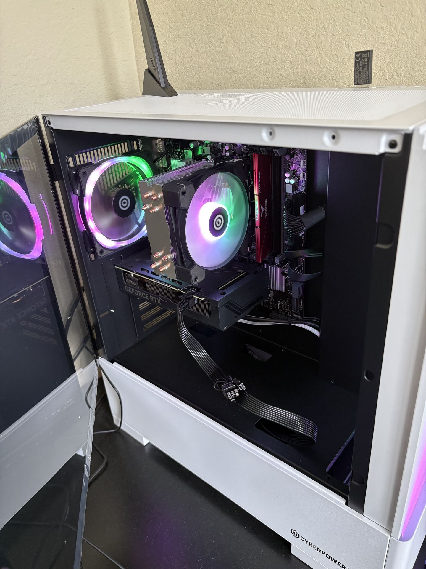 GAMING PC - NVIDIA RTX 4070Ti - AMD RYZEN 9700x