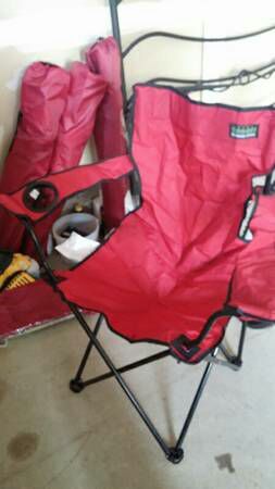 Picnic folding chairs