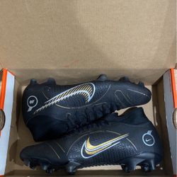 Superfly 8 Academy FG/MG