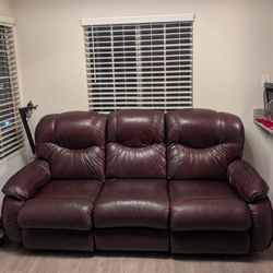 Sofa With Manual Recliner
