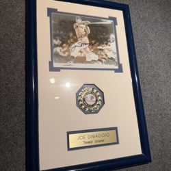Vintage Joe Dimaggio Signed Framed Picture 