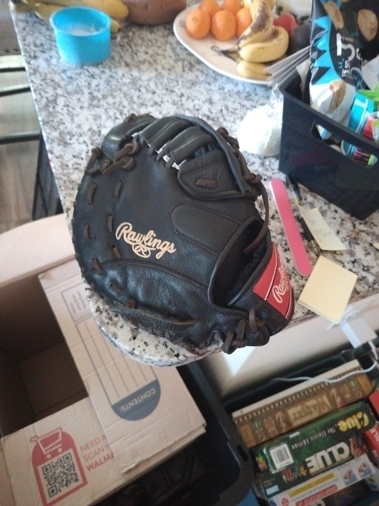 Rawlings First Base Glove