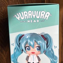 Hatsune Miku YURAYURA Head Figures