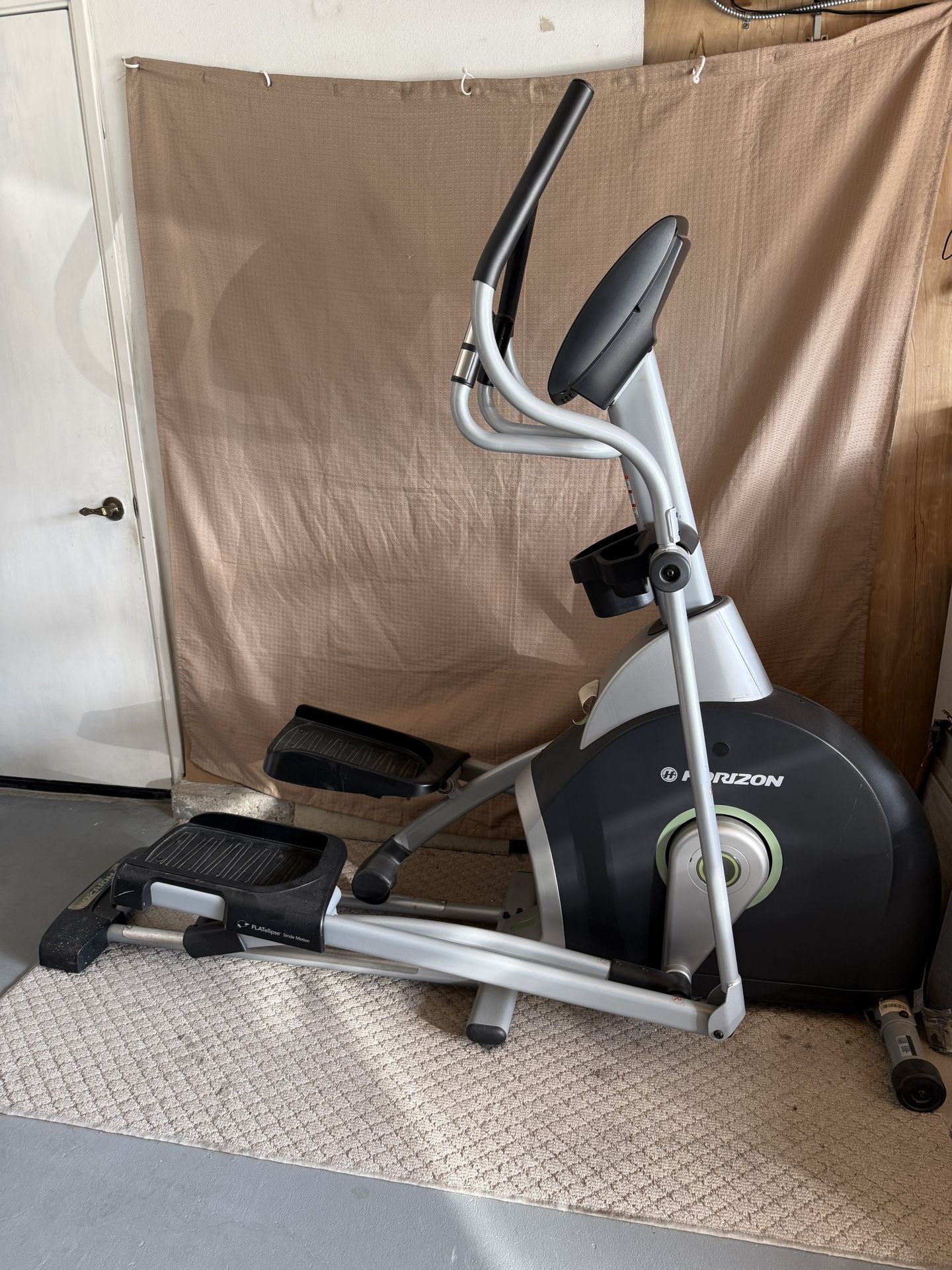 Horizon Fitness E1100GS Elliptical Machine