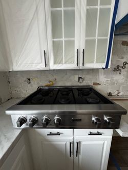 Viking Professional 36” Cooktop