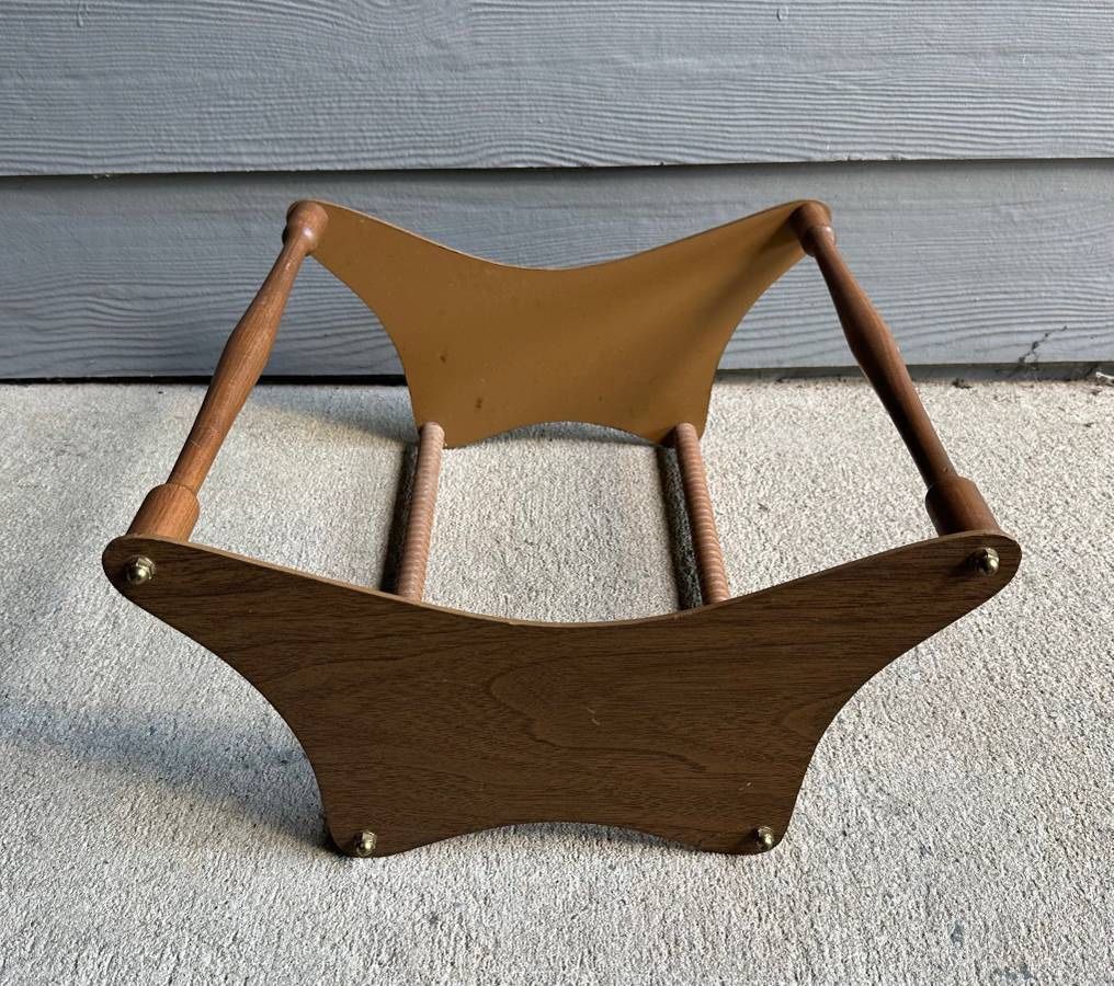Vintage Mid Century Modern MCM Vinyl Records Rack Magazine Holder