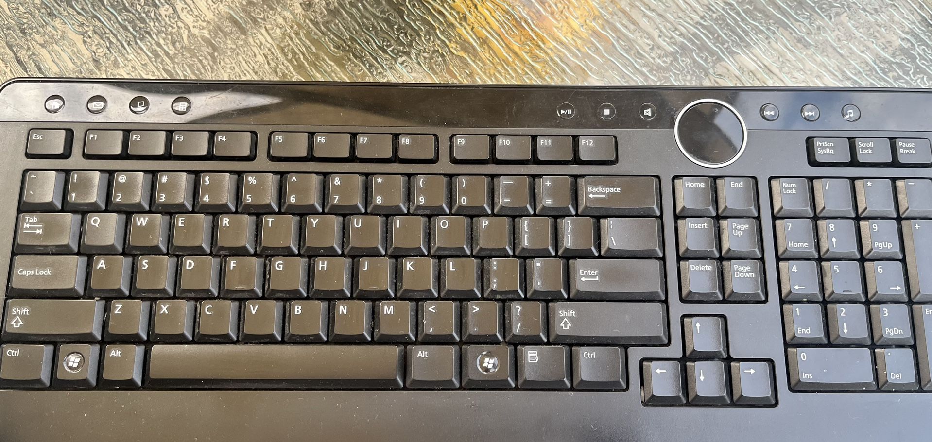 Wireless Slim Multimedia Keyboard