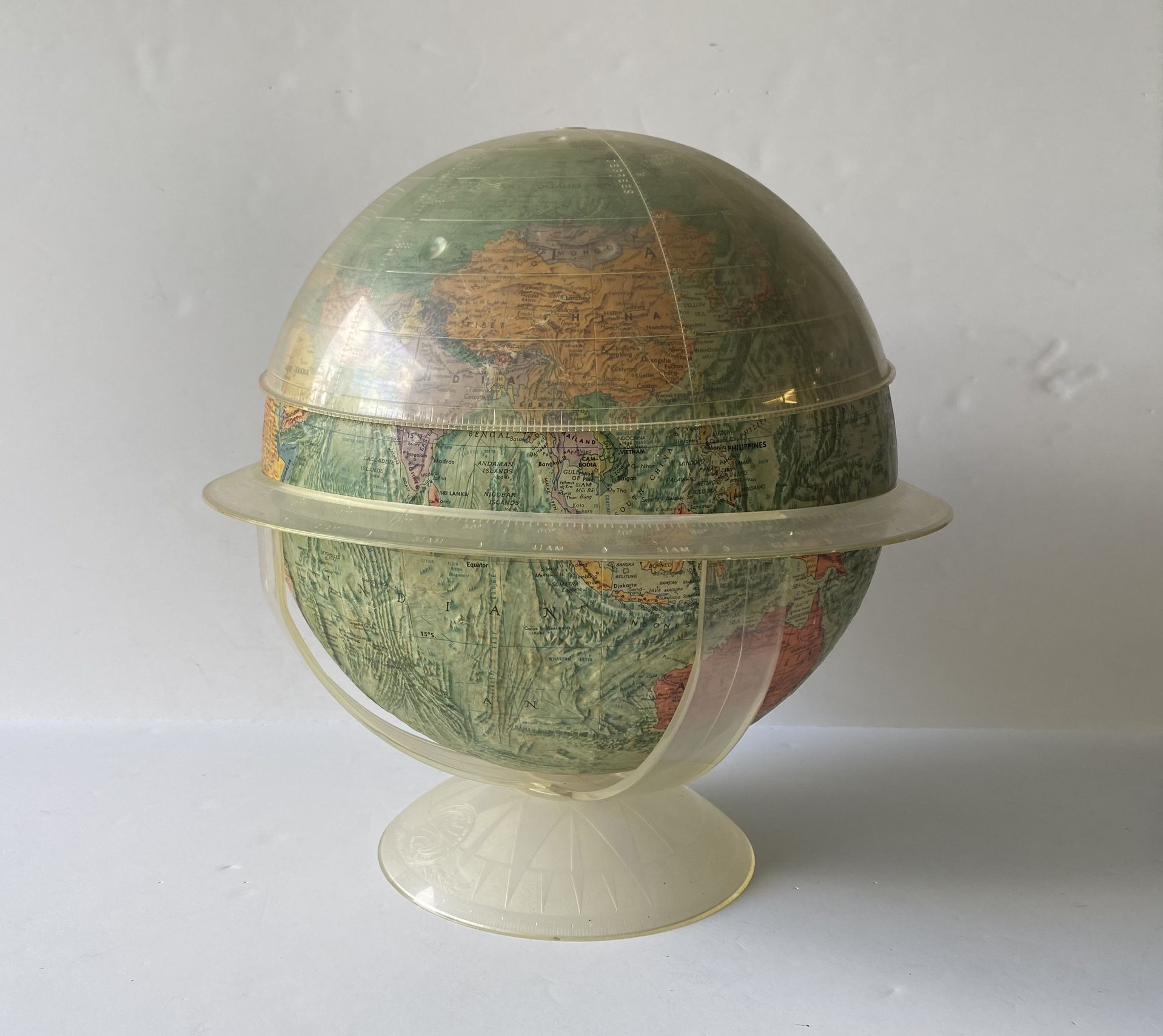 Vintage 12" Replogle Land and Sea Raised Surface World Globe for Readers Digest 1973