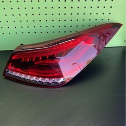 2020 2021 Mercedes Benz CLA Class CLA250 LED Taillight Right Passenger Side OEM