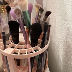 Makeup Brush Holder