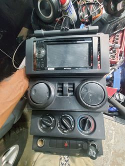 Touch screen radio 08 jeep wrangler