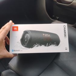 JBL CHARGE5 