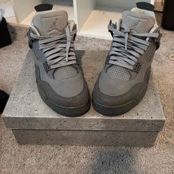 Jordan 4 Retro 