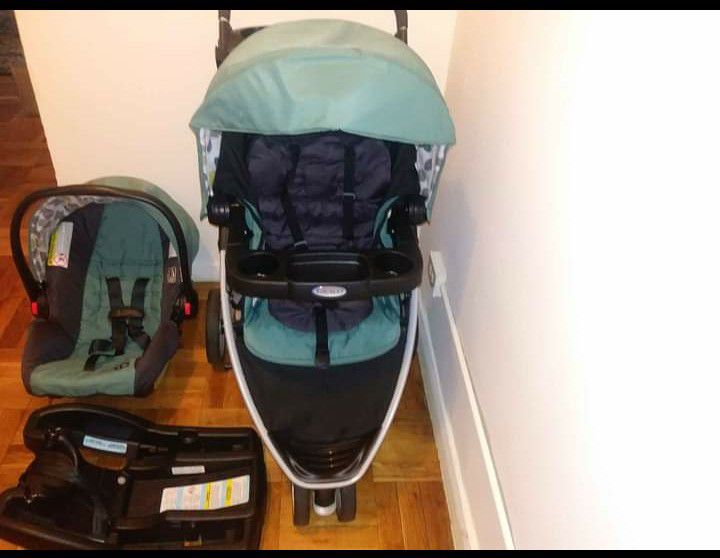 Graco stroller with car seat