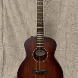 Taylor 322e 12 Fret Limited Edition 6 String Acoustic/Electric Guitar
