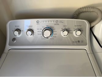 GE washer and dryer. Like New!
