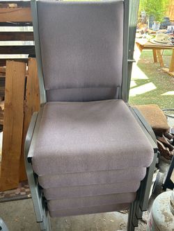 6 CHAIR ARE FOR SALE