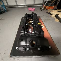 BMW Valve Cover 