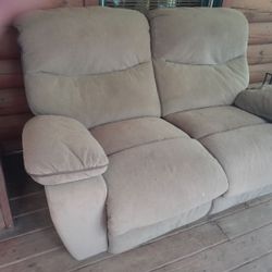 Dual Reclining Love seat