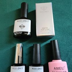 5 Gel Nail Polishes