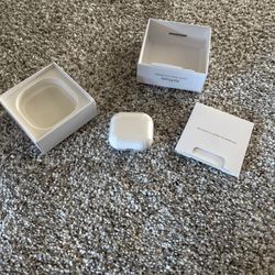 AirPod 4s