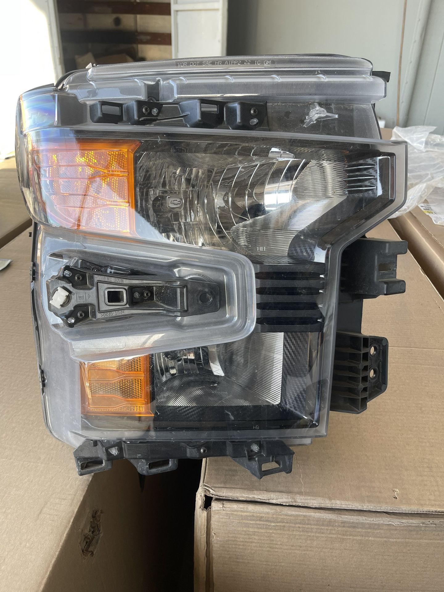 2022 2023 2024 Headlight Chevrolet Silverado