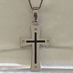 Jared Jewelers’ Men’s Cross Necklace