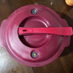 Tupperware  Microwave Pressure Cooker 